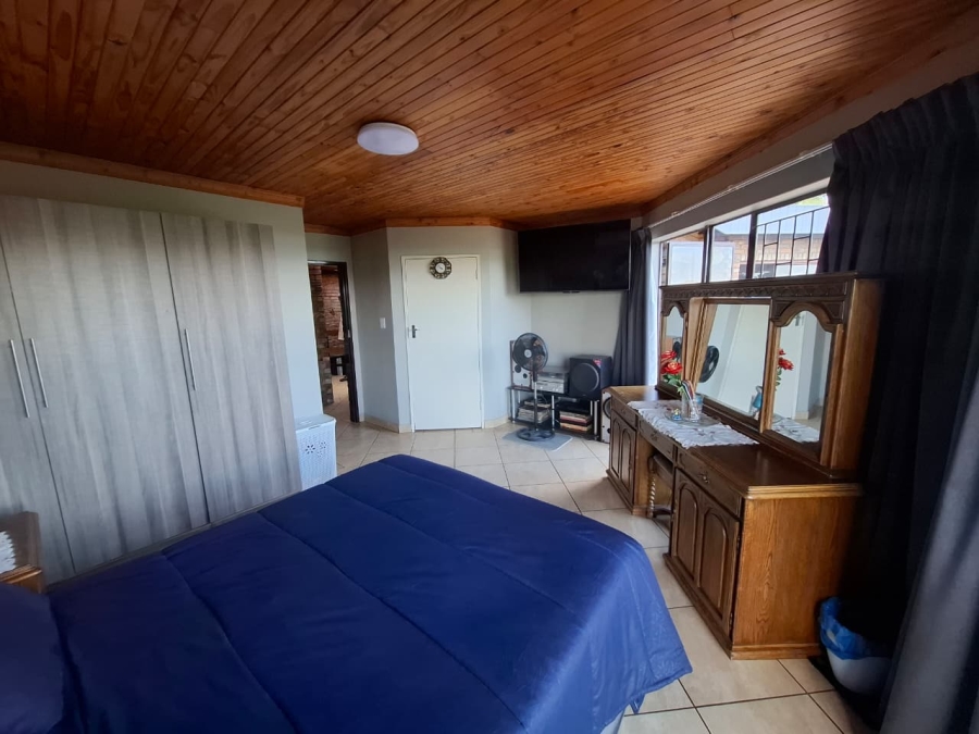 4 Bedroom Property for Sale in Kosmos North West